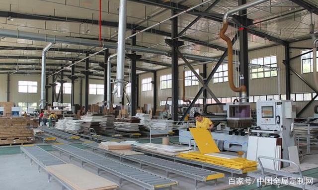 定制VS木工，什么才是衣柜選擇的關鍵？細分這幾點，讓選擇不再糾結！